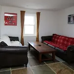 Beautiful Modern House In The Heart Of Gower