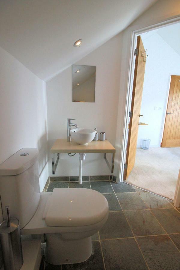 Beautiful Modern House In The Heart Of Gower Holiday home