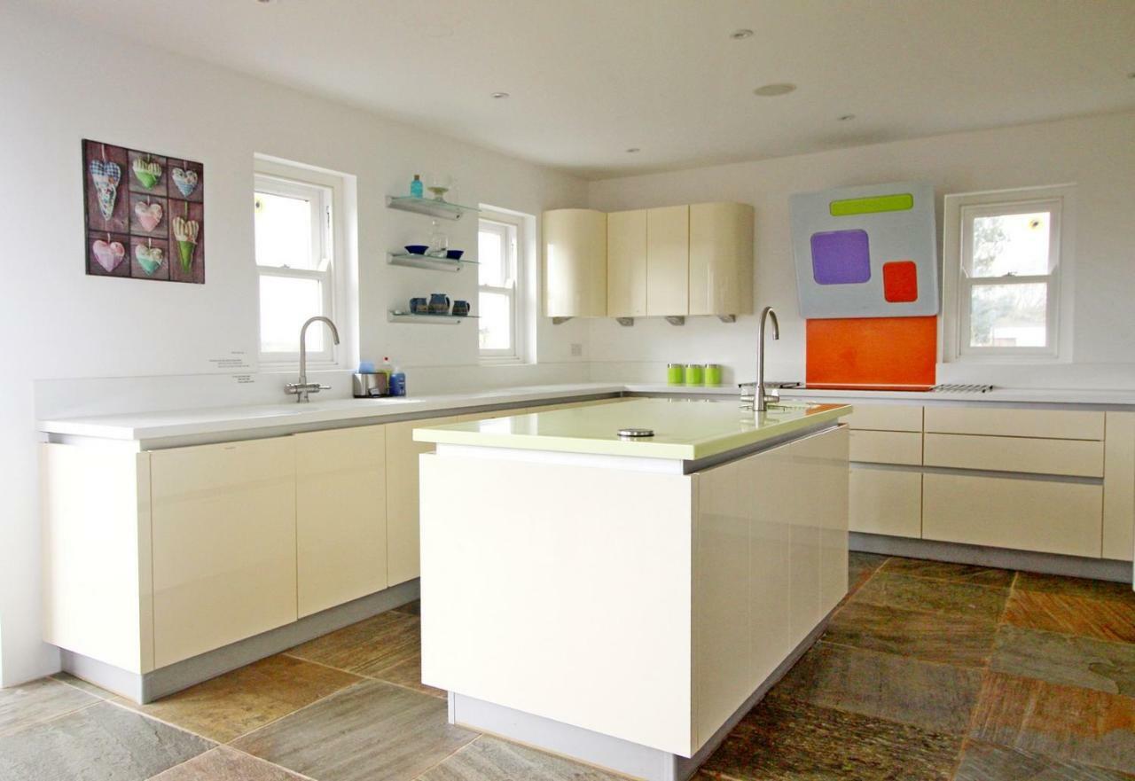 Beautiful Modern House In The Heart Of Gower Swansea