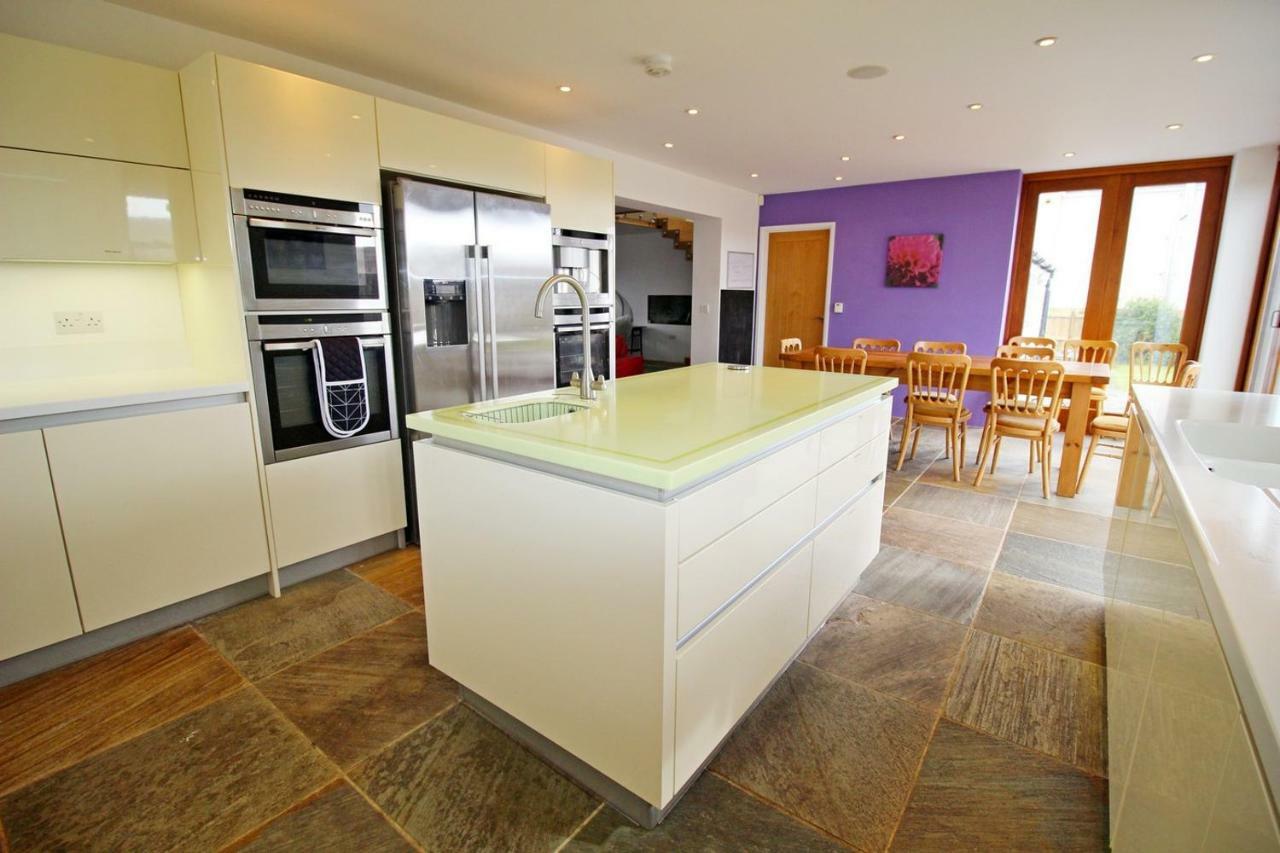 Holiday home Beautiful Modern House In The Heart Of Gower
